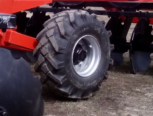 Clearing rhizome crops tool Optional forestry wheels