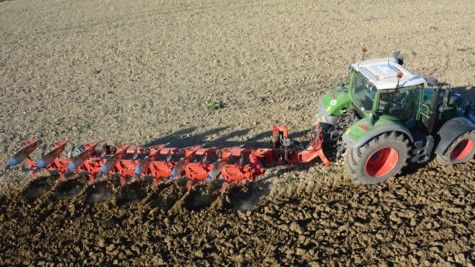 Plough semi mounted In-furrow Gregoire Besson